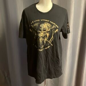 Grunt style men’s black tee